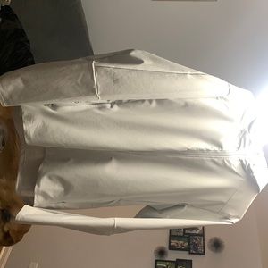 Mens white lululemon jacket. This is a size large